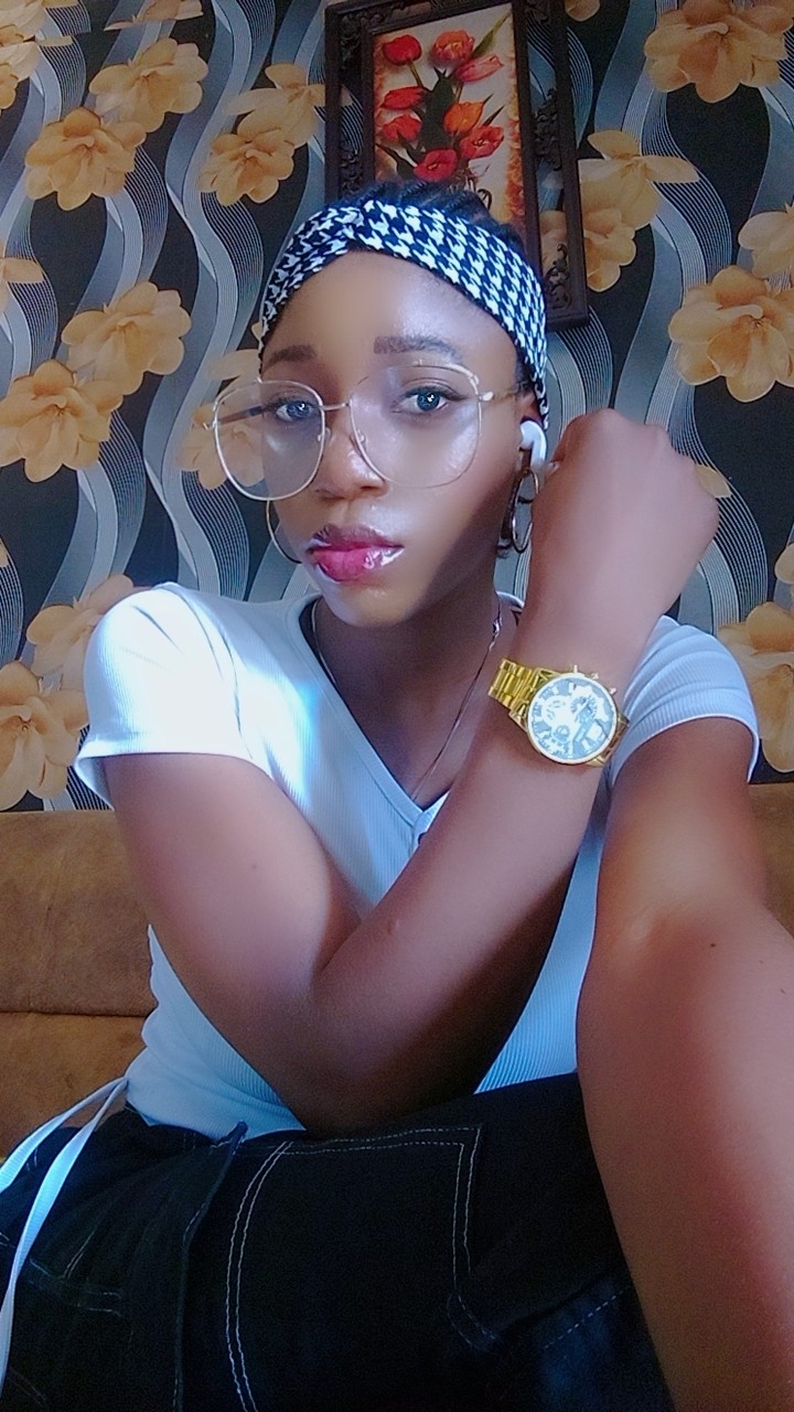 Oladele oreofe