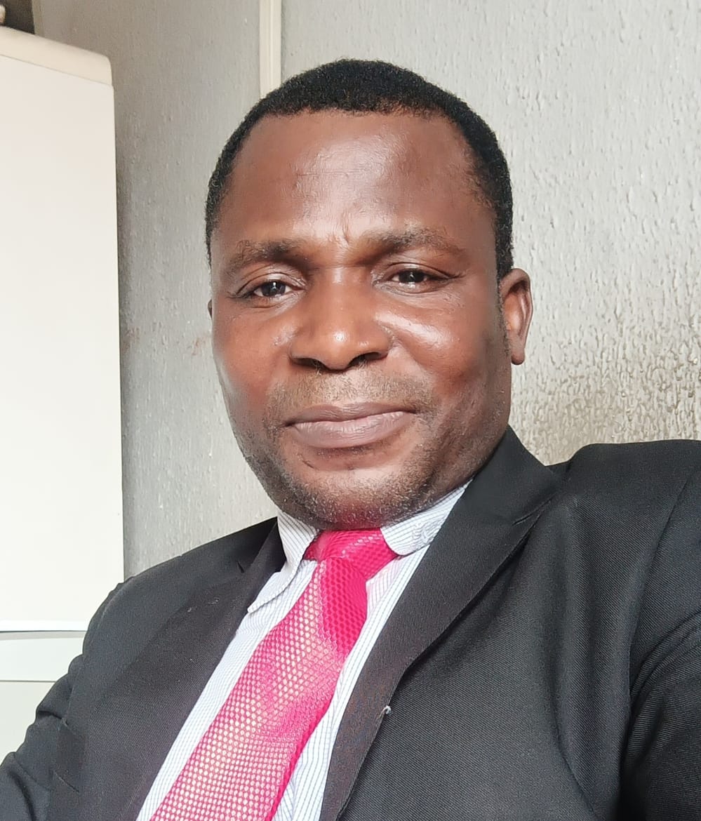 Olushola Oyinlola
