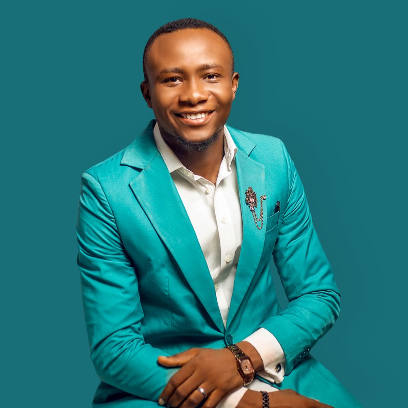 'DAYO ADETUNJI