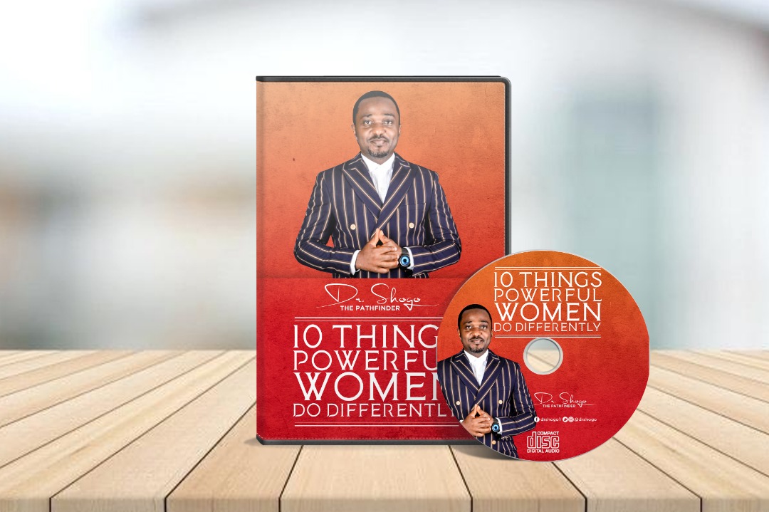 10 THINGS THAT POWERFUL WOMEN DO DIFFERENTLY
