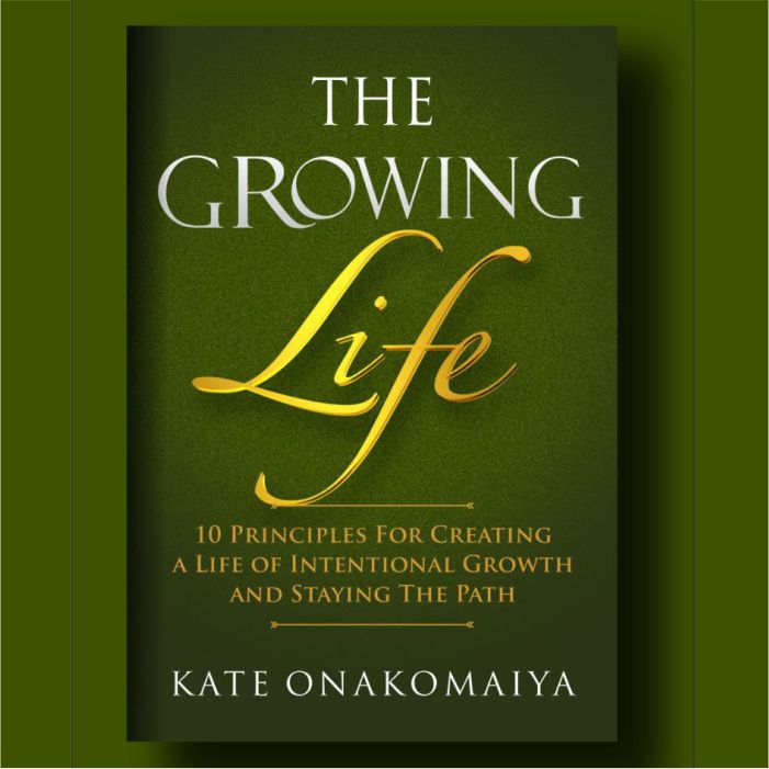 The Growing Life: 10 Principles For Creating A Life Of Intentional Growth and Staying The Path (Paperback)