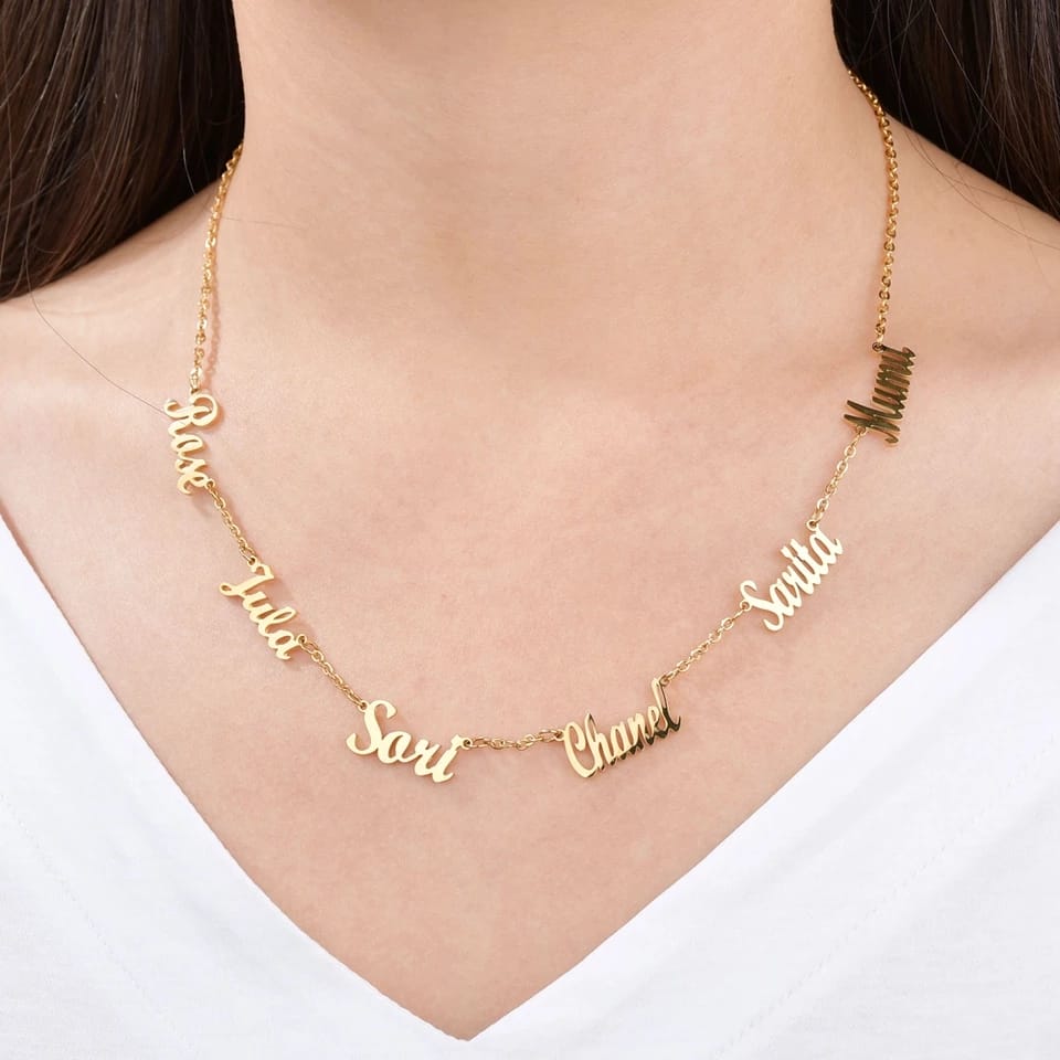 Multiple name necklace