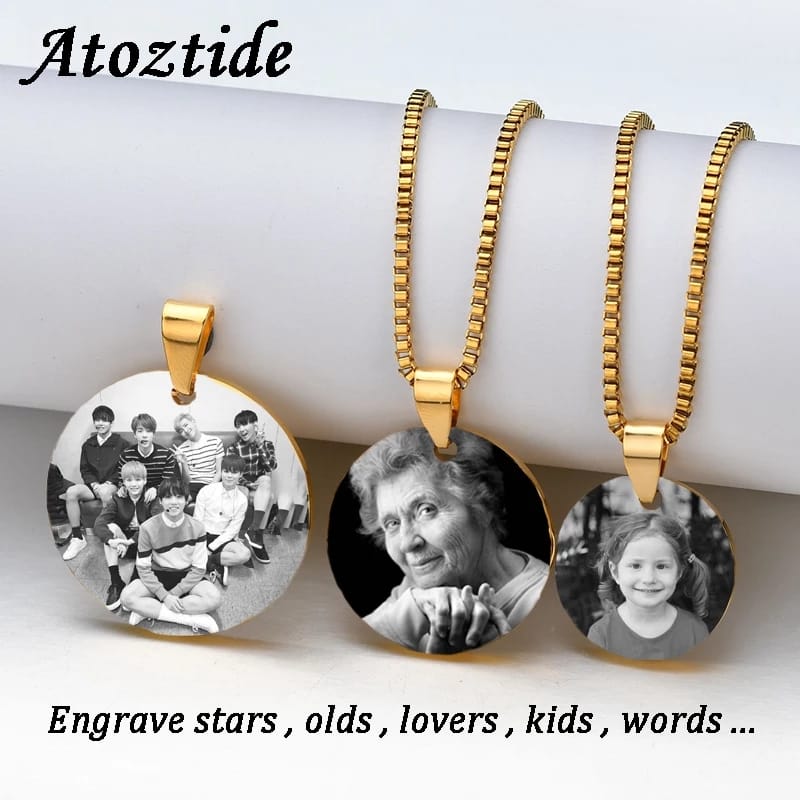Picture pendant necklace