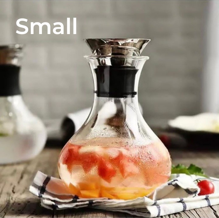 Luxury Glass pitcher with Silver Cork (ROUND)