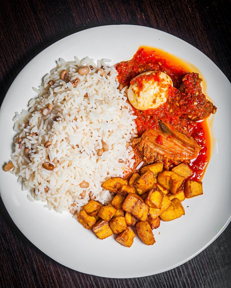 Option 10 - Rice and beans with plantain and ata iya Adunni