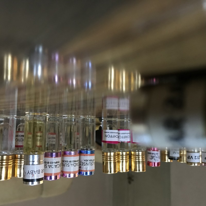 Perfume oil