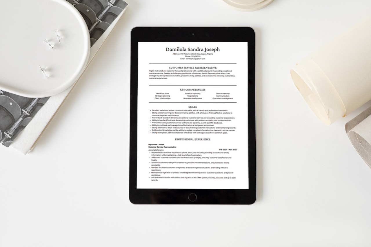 GET A WELL WRITTEN CV/RESUME FOR YOUR JOB APPLICATION.
