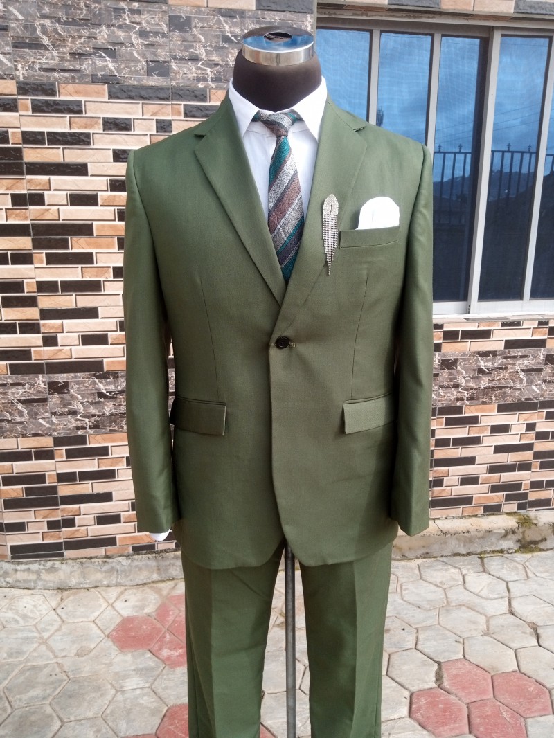 Regular notch collar suit