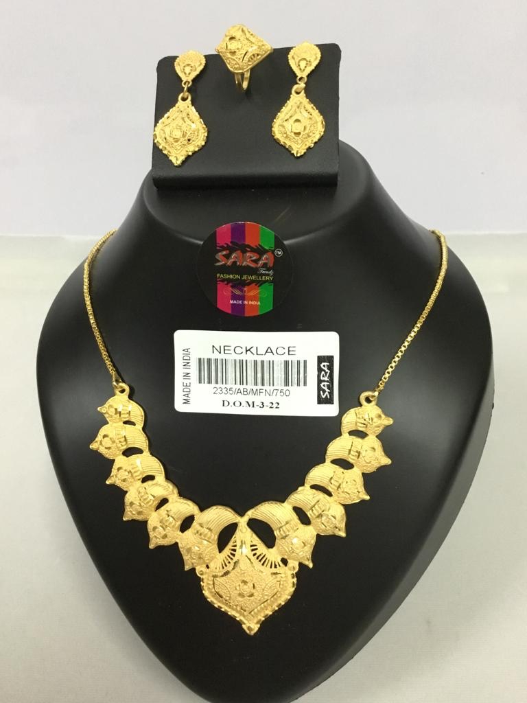 Small fancy gold-plated necklaces