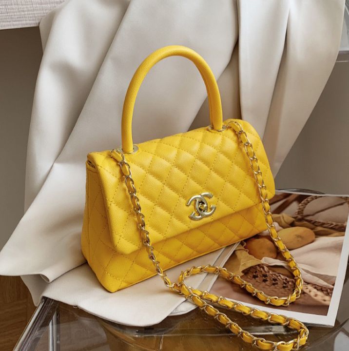 Fashionable hand bags