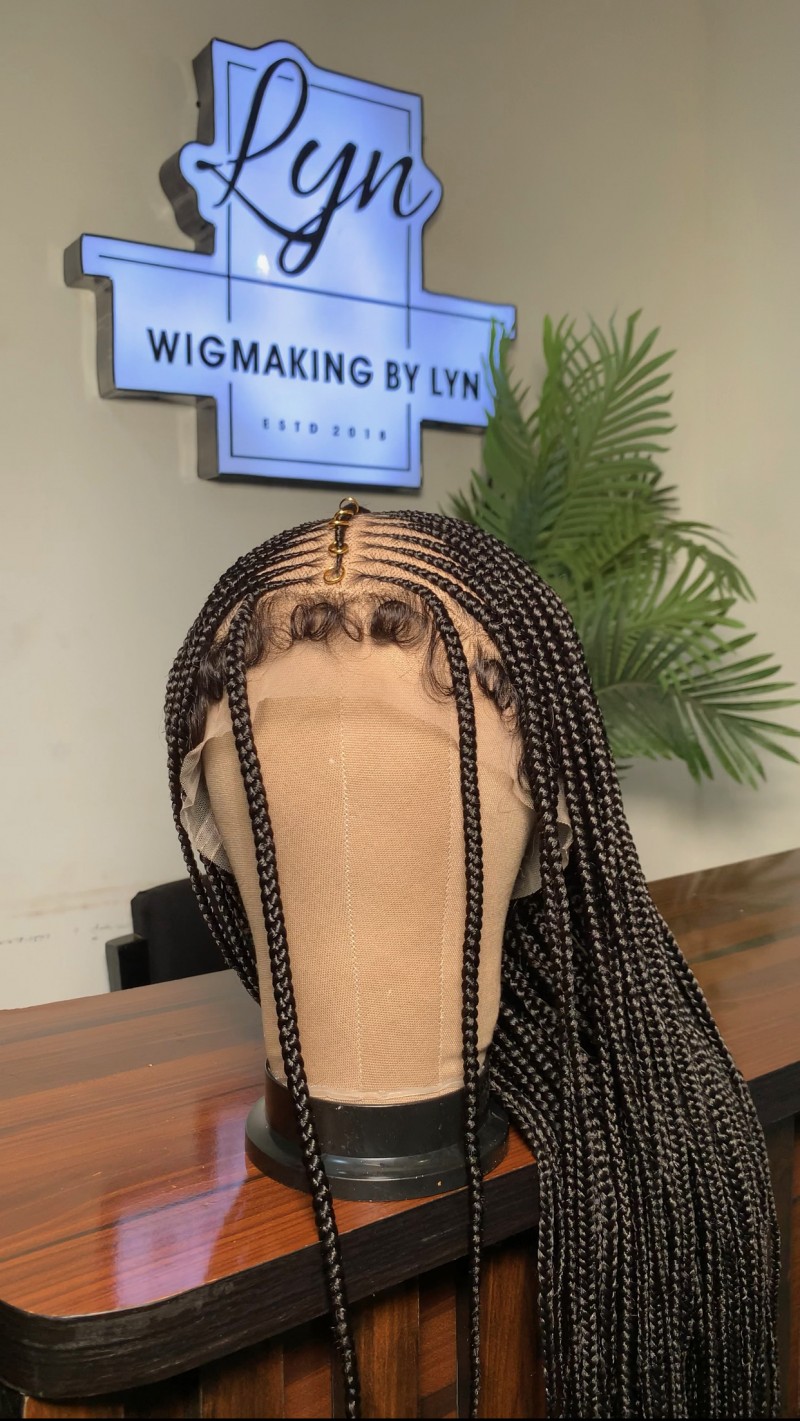 AFRICANA BRAIDS