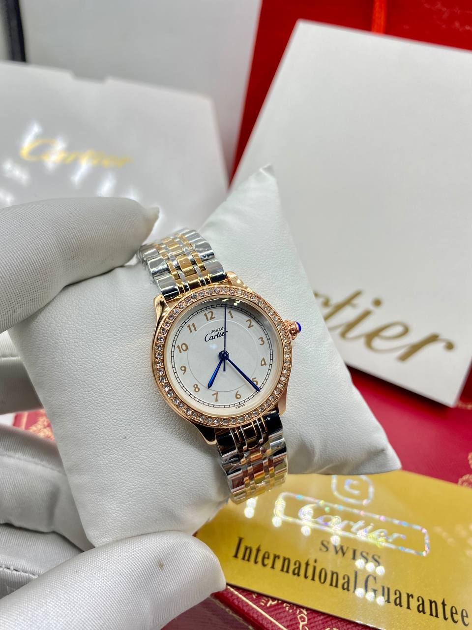 Cartier Luxury Wristwatch