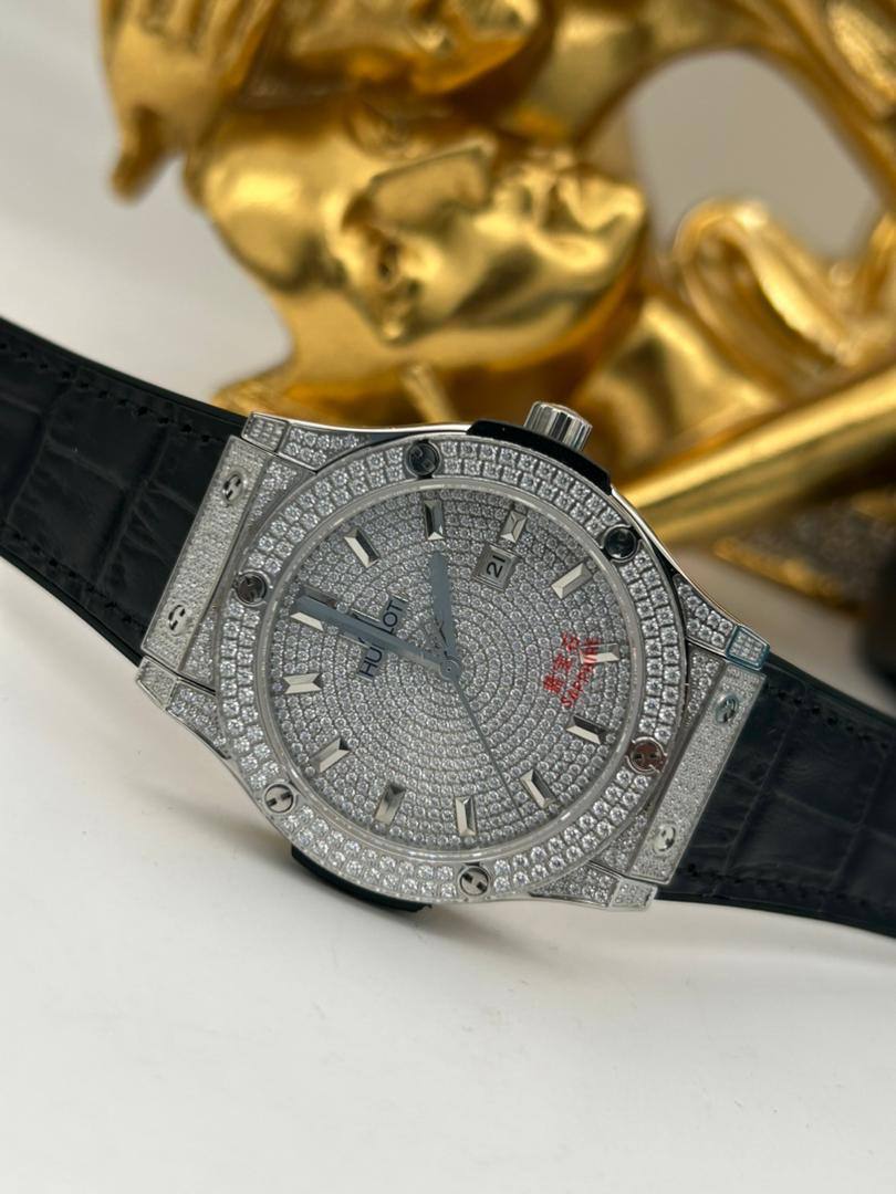 Hublot Luxury Wristwatch
