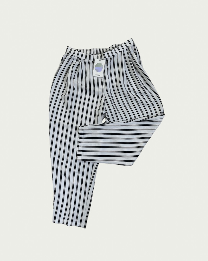Stripe black and white pants