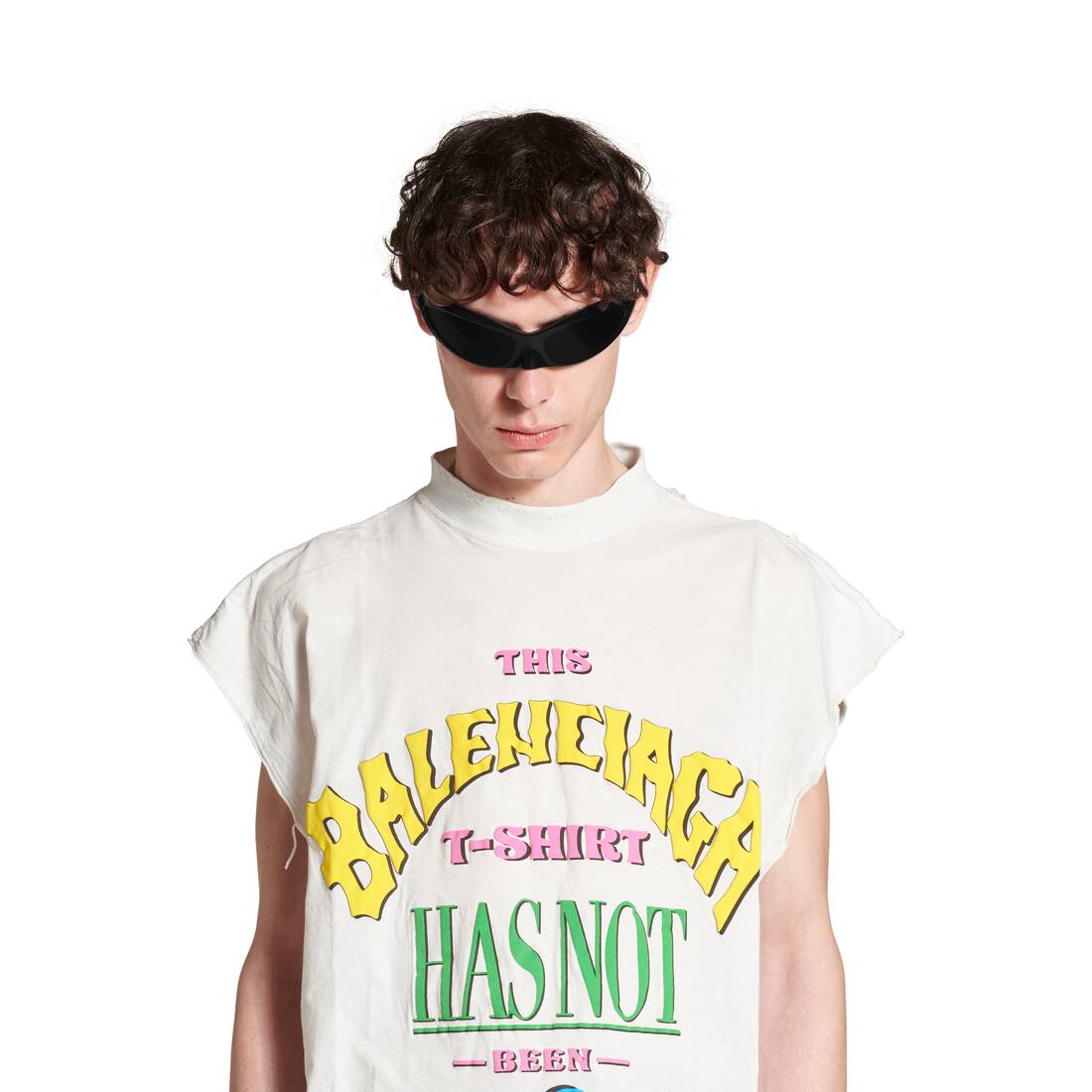 BALENCIAGA T-SHIRTS AND DISTRESSED SLEEVELESS BALENCIAGA T-SHIRTS
