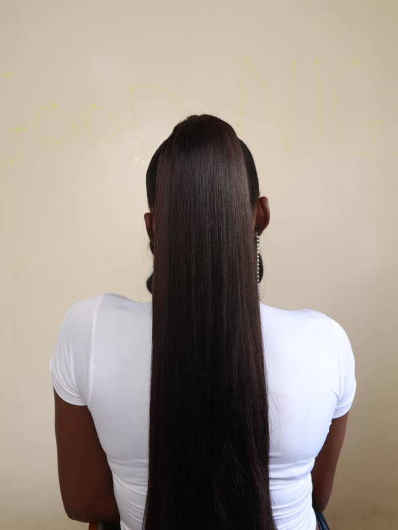 24" Silky Straight Detachable Ponytail