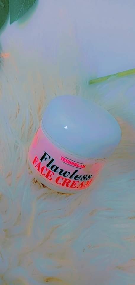 FLAWLESS FACE CREAM