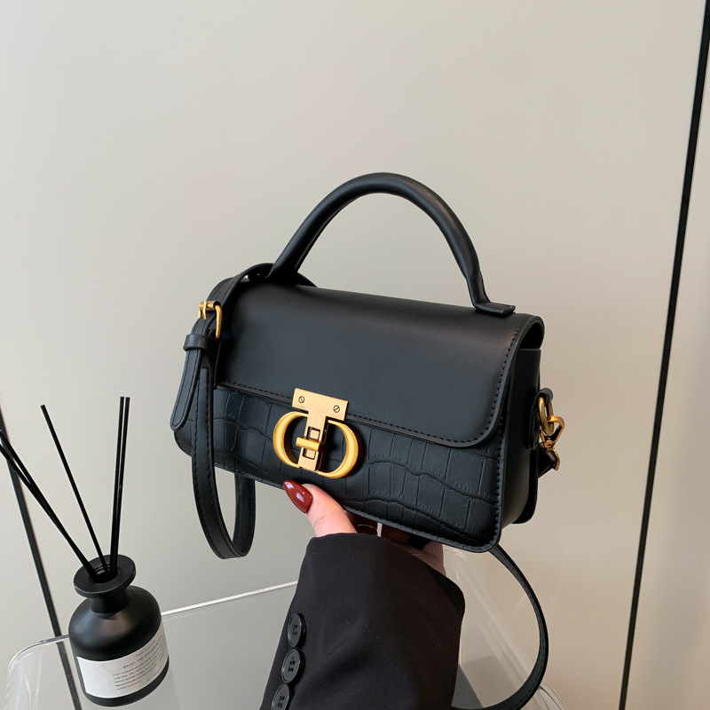 Women fashion hand bag