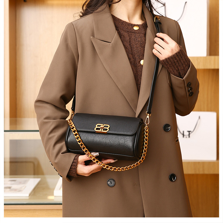 Women fashion hand bag