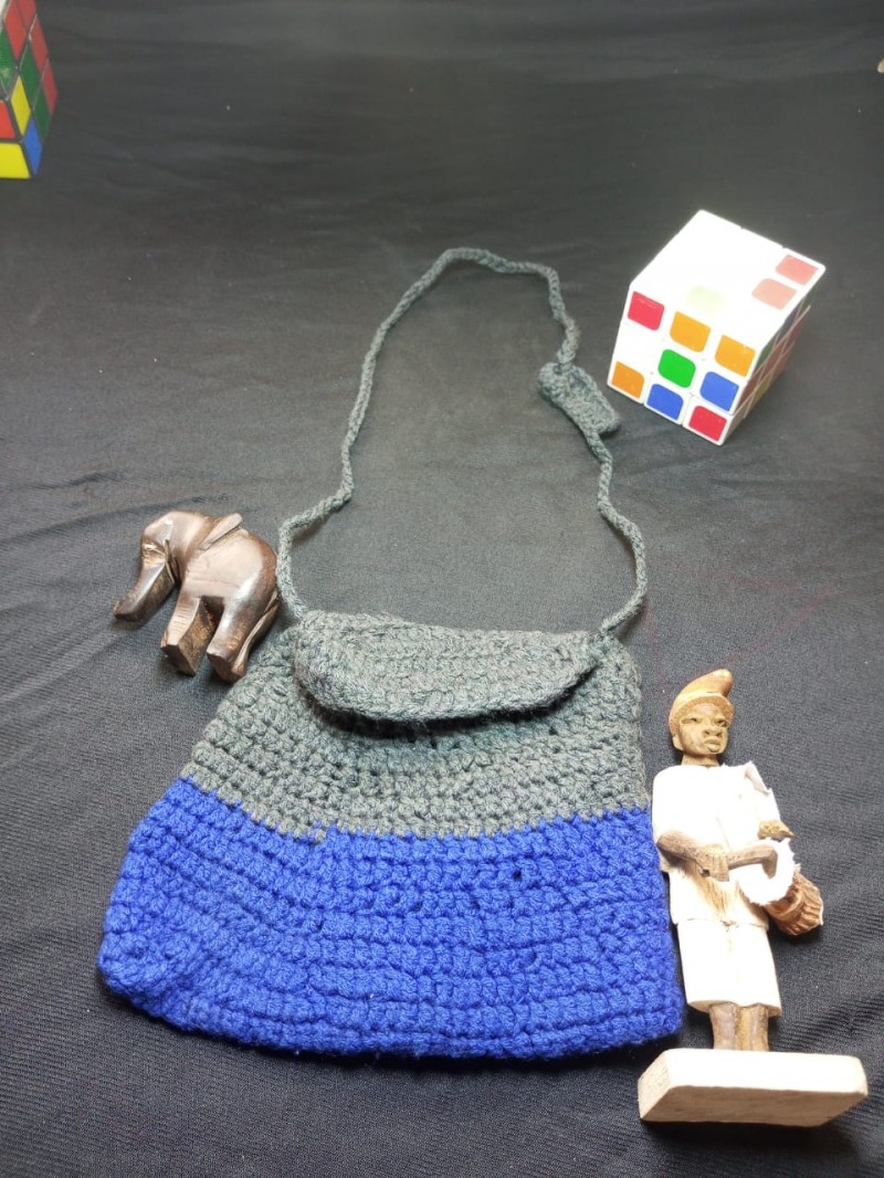 G-B crochet sling bag