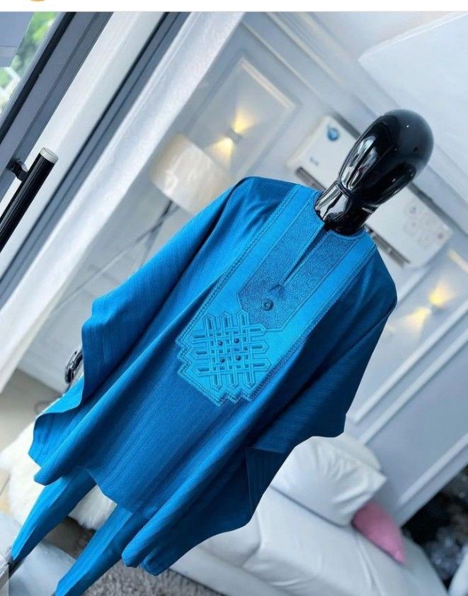 Blue short sleeve Agbada wear for men