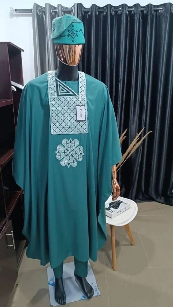 Green short sleeve Agbada wear for men