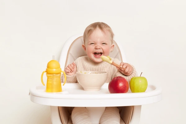 Baby First Full Meal to Eat