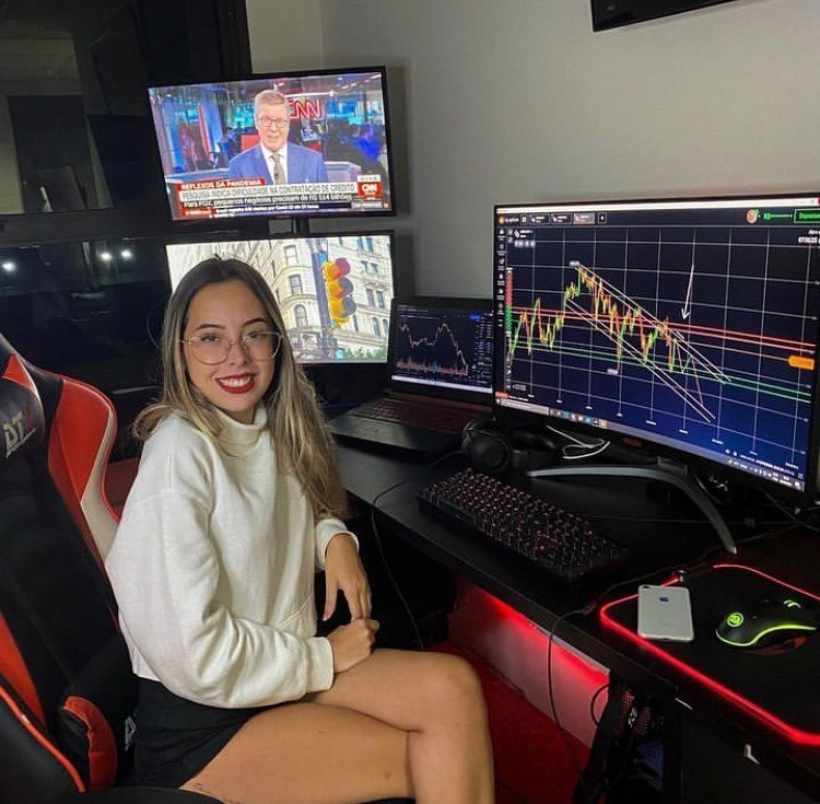 BTC FEMALE TRADER FOLDERS