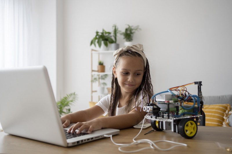 Holiday Tech Camp (For Ages: 6 – 18)