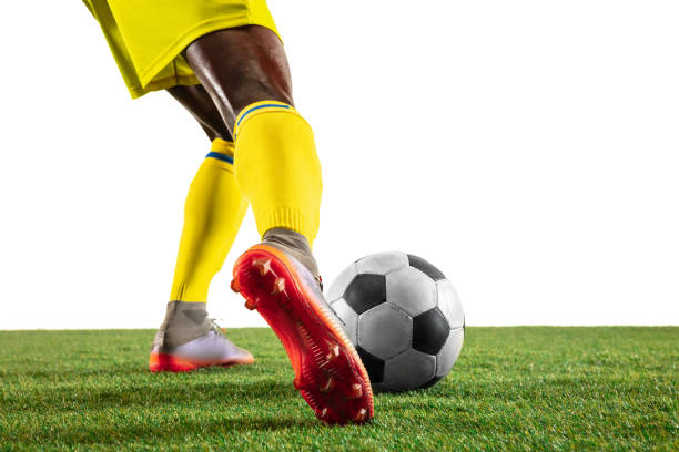 BUILDING MENTAL STRENGHT AND DISCIPLINE IN SPORT [A Guide for Africa's Grassroots Athletes  Who Want More Than Just Talent]