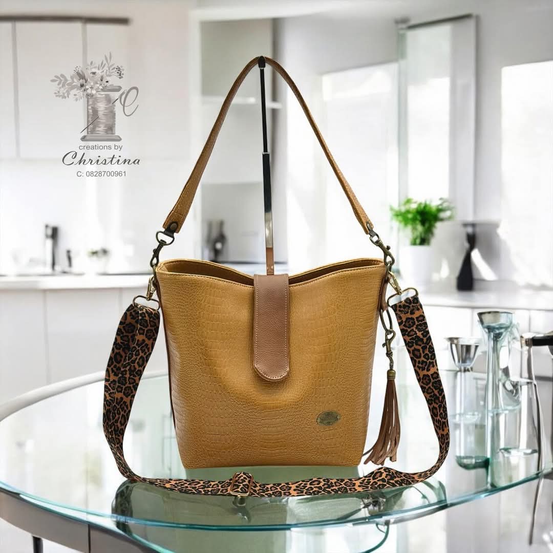 CHARMAINE BUCKET BAG