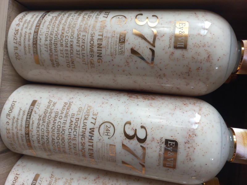 Ey & Vii 377 Whitening Scrub bath