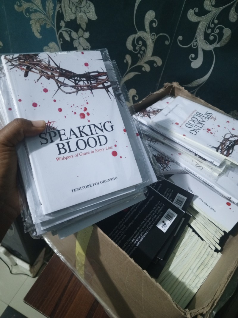The Speaking Blood (Paperback)