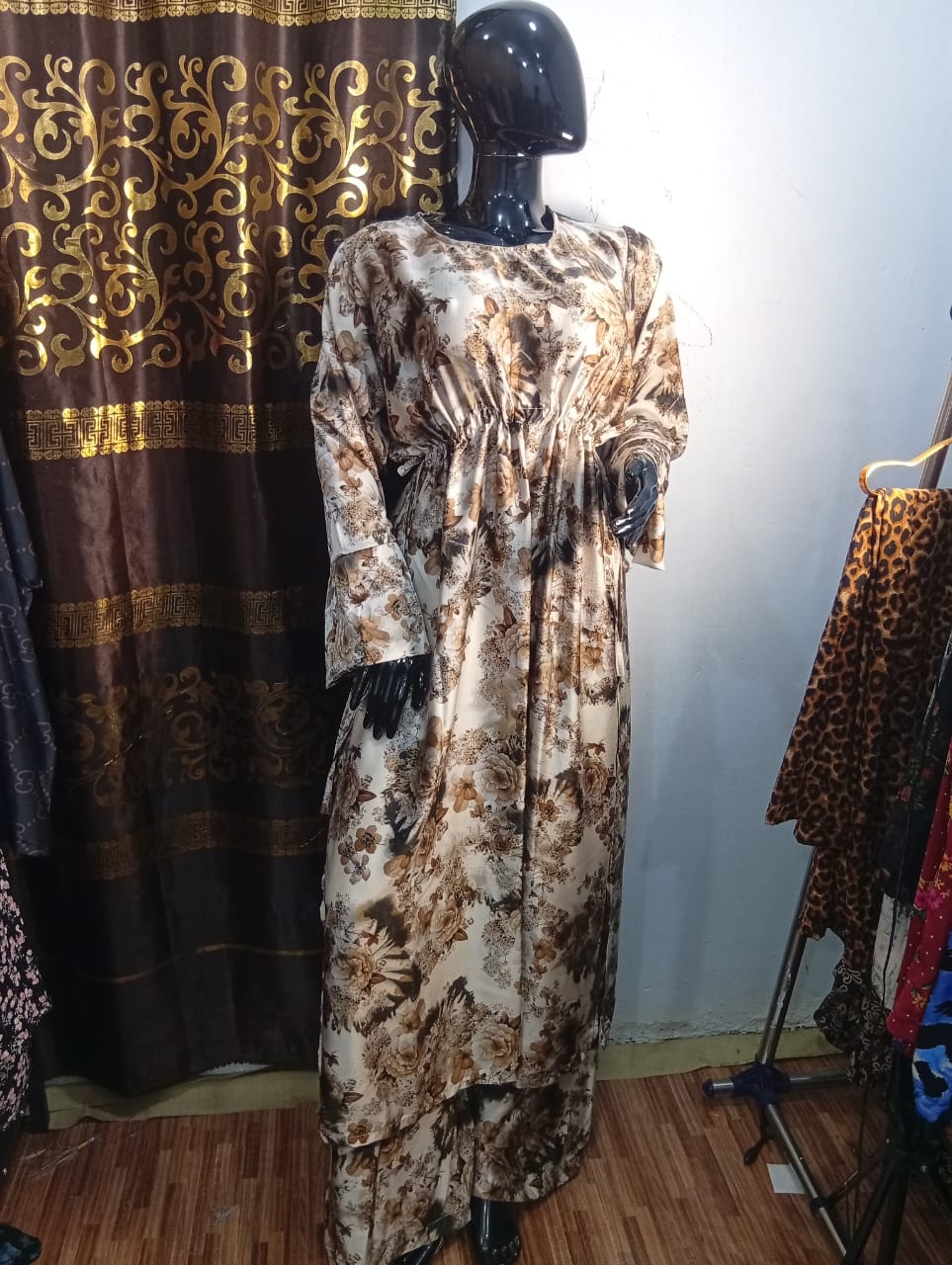 DIPLOMA CERTIFICATE COURSE IN CONTEMPORARY MODEST FASHION AND BUSINESS