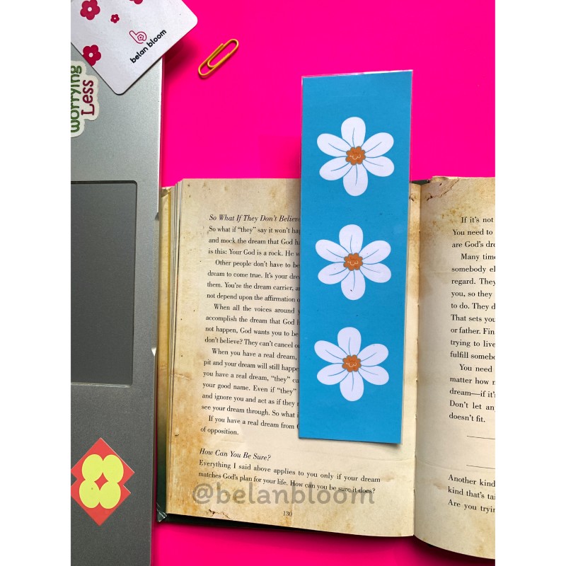 Daisy Bookmark