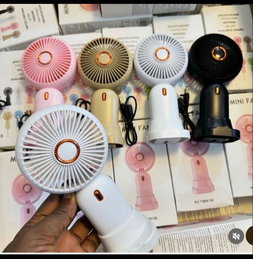 Aesthetic rechargeable mini fan