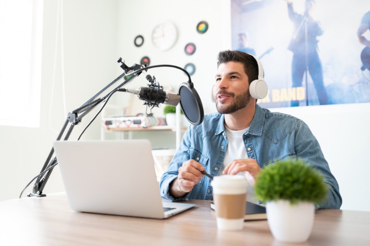 How to Start a Podcast:  A Beginner's Guide