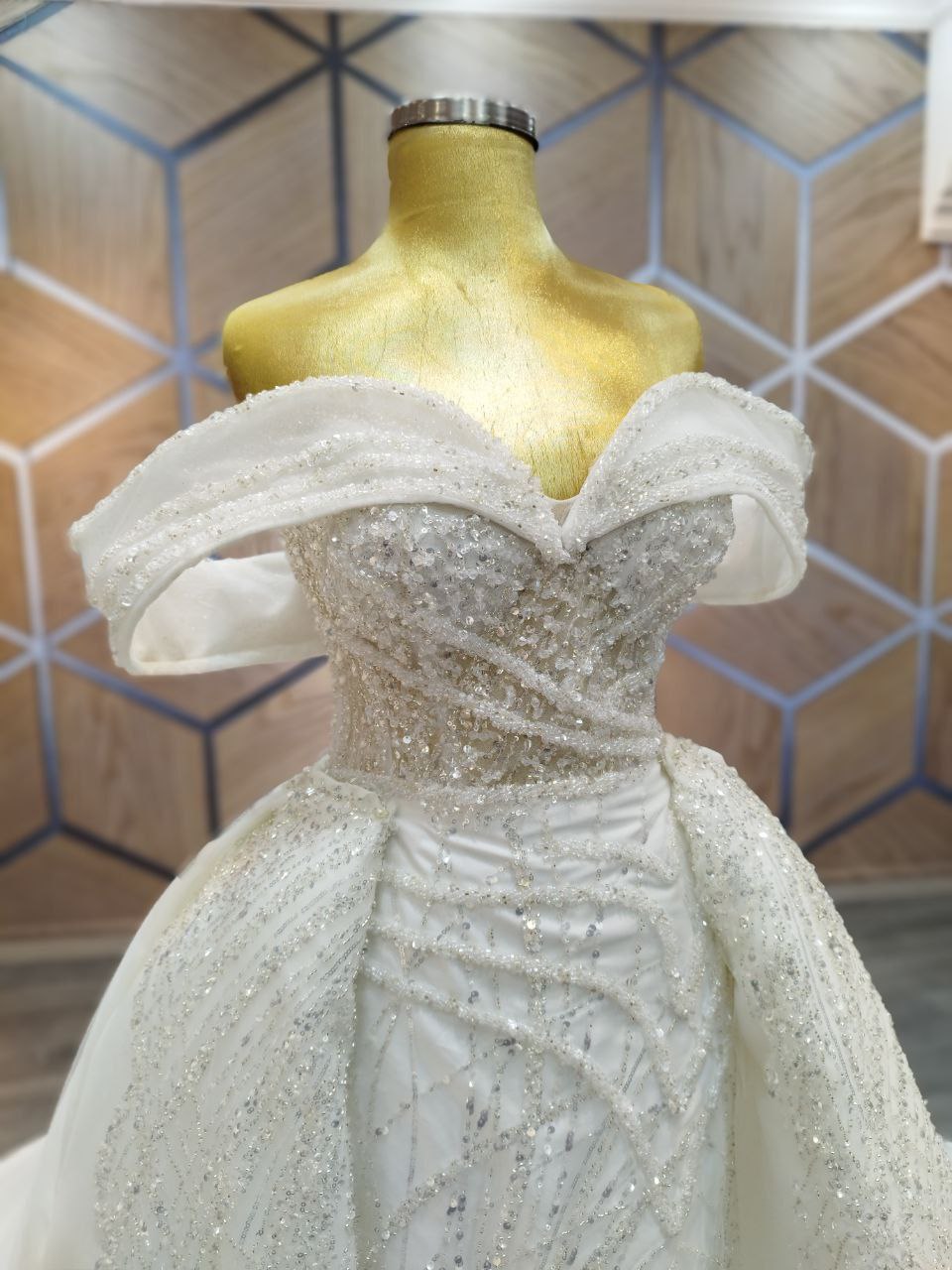 2-in-1 Mermaid Wedding Dress with Detachable Train + Complete Bridal Bundle & Free Shipping
