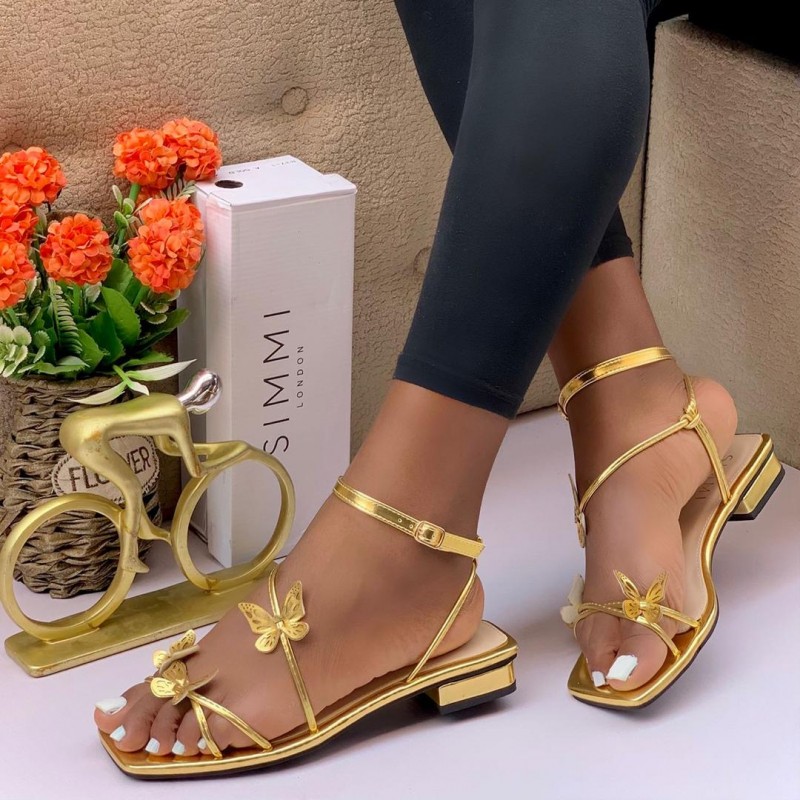 Low sandals