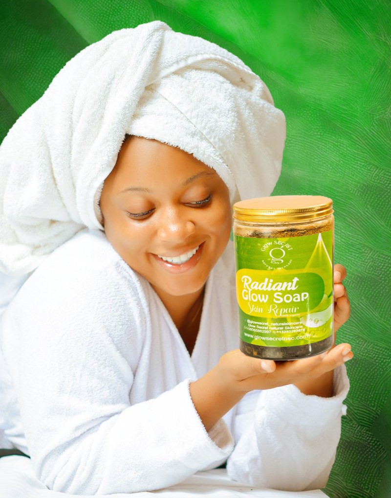 RADIANT GLOW BODY SOAP