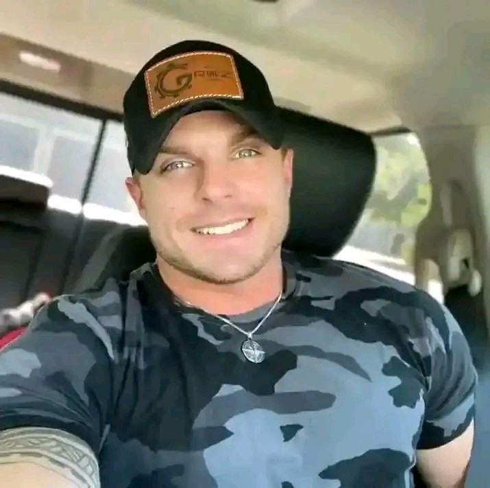 buy-inverted-red-by-justice-ezeugo-on-selar