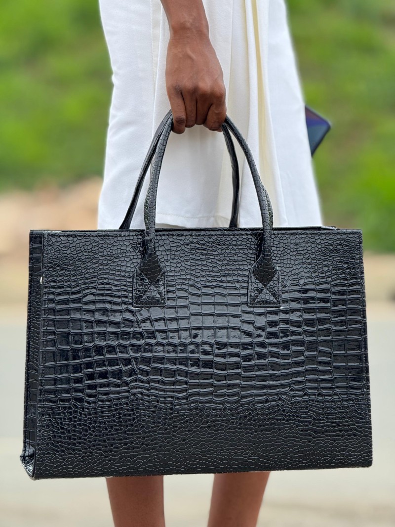 Tara Classic Bag 02