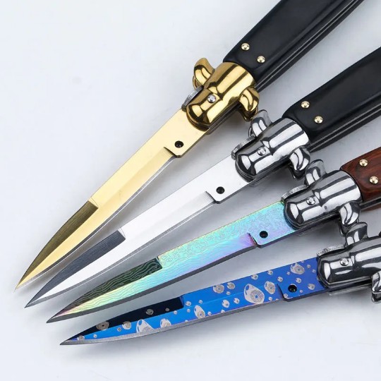Foldable pocket knives
