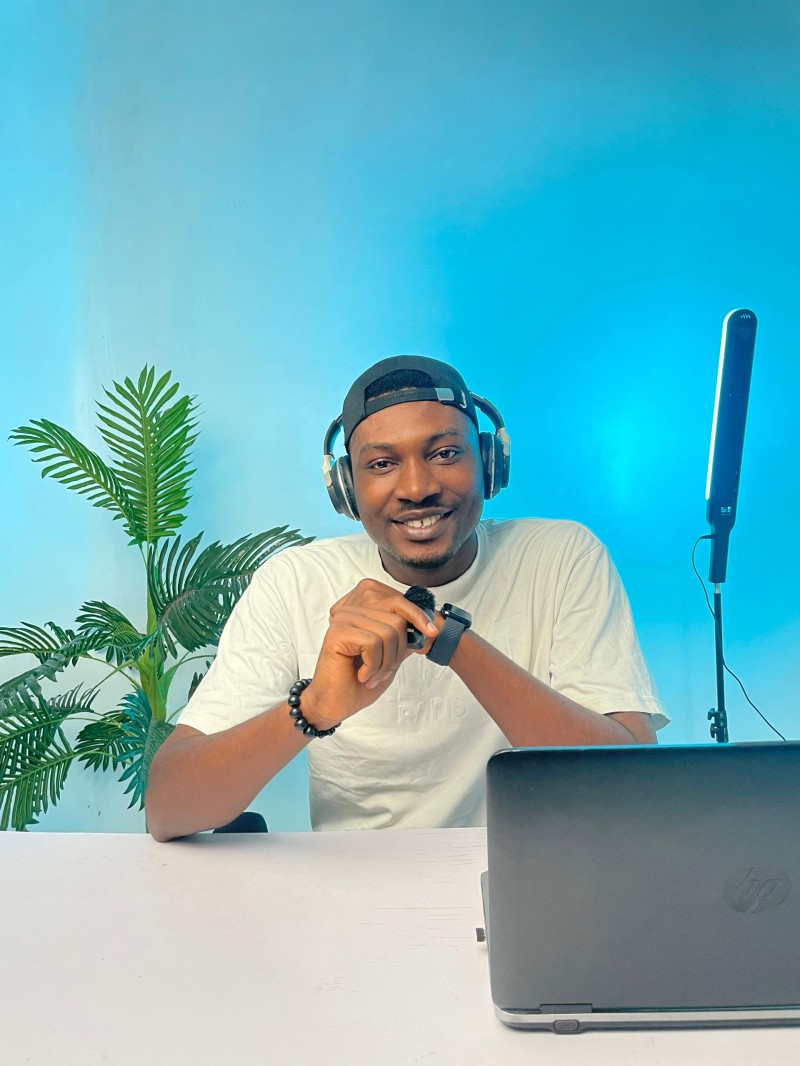 Book a 1:1 Consultation With Bravebytes