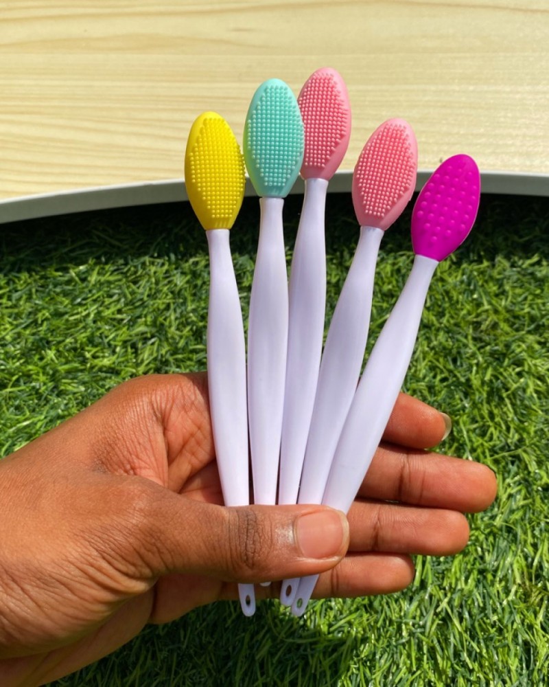 Lip Brush