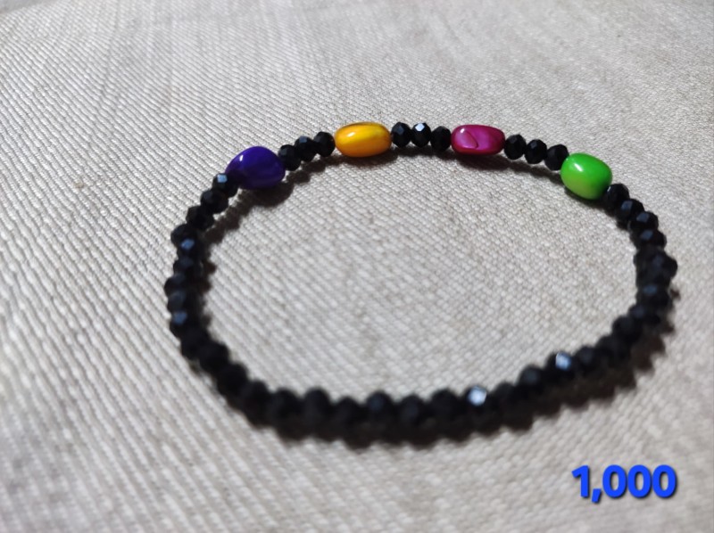 Hand Beads by Makoko Kids 1000