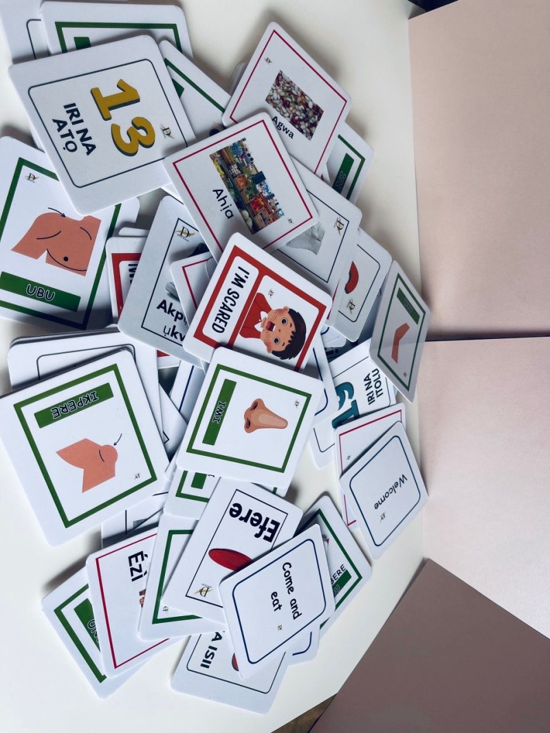 100 pieces hard cards materials) Igbo language Educational materials