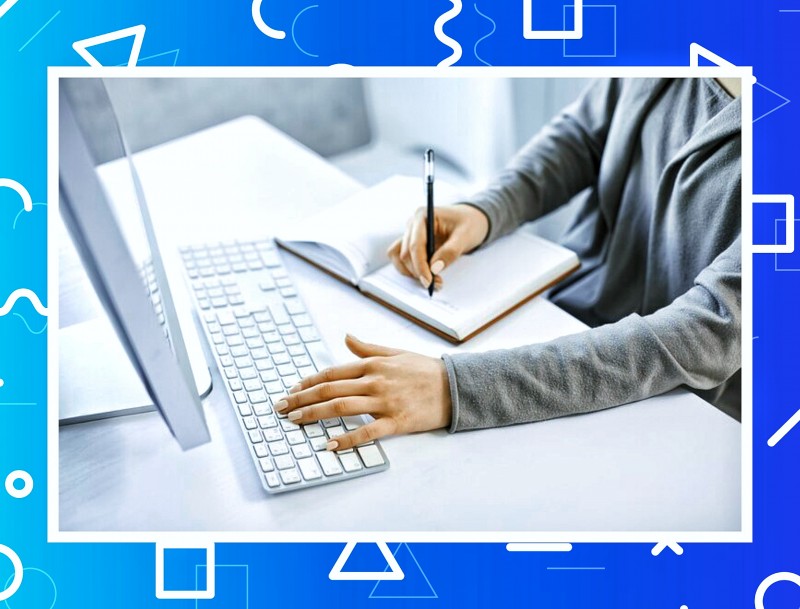Professional Copywriting (Turn Strangers To Loyal Customers)