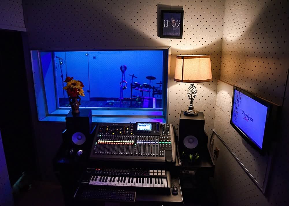 Mixing (Full Stems)