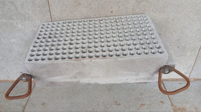 SCHOOL CHALK CLAMPED MOULD 100 CAVITIES
